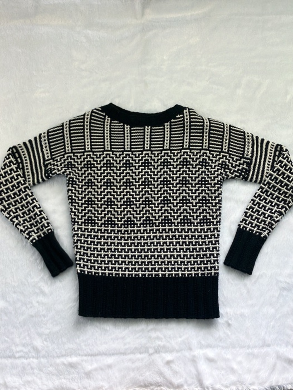 Like New Theory Fretta Loryelle Black / White Wool Knit Bateau Neck Sweater, M